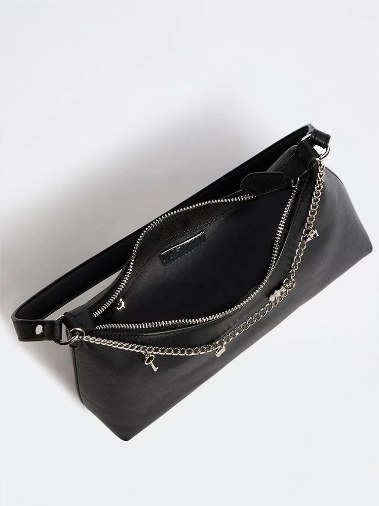 Chain Link Shoulder Bag
